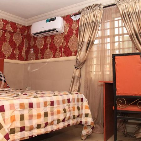 Aquatic Suites & Apartments Aliayabiagba Luaran gambar