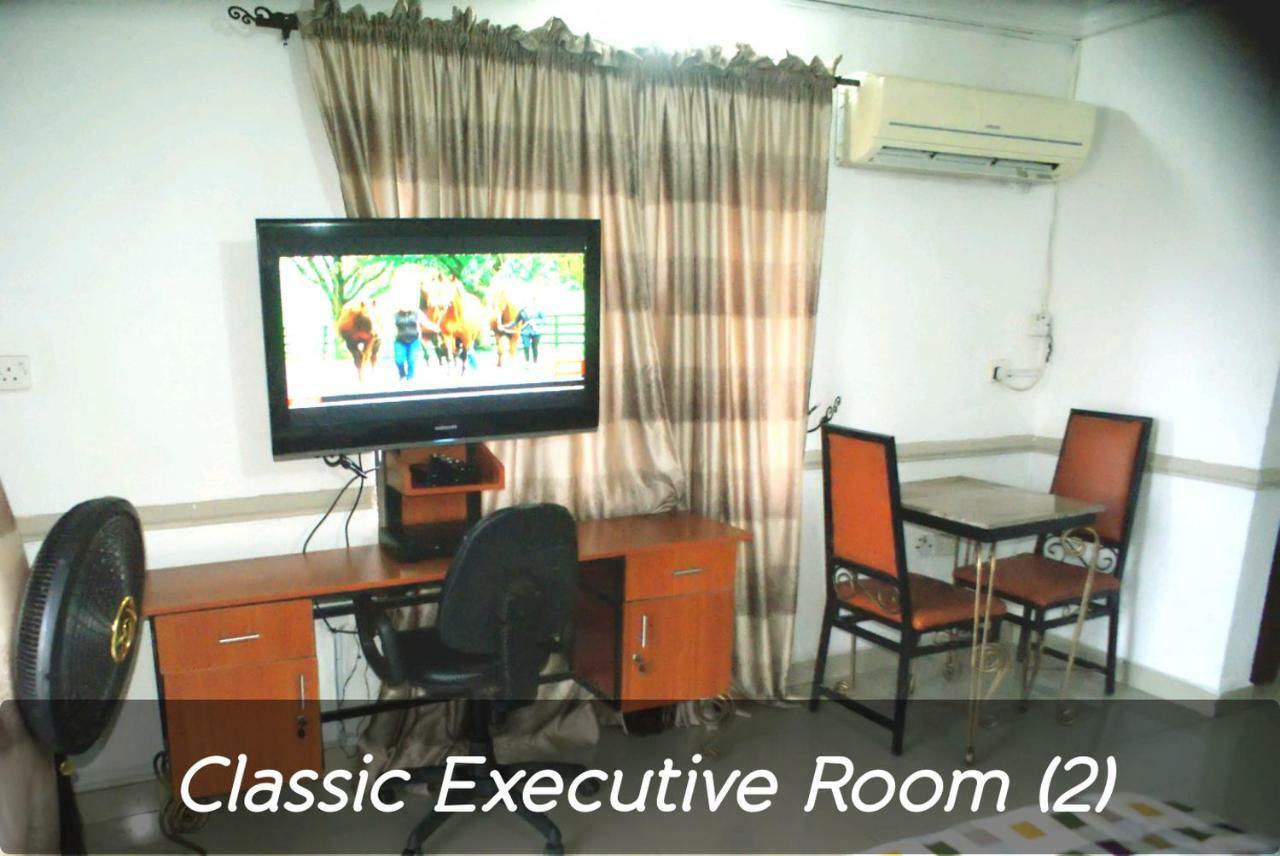 Aquatic Suites & Apartments Aliayabiagba Luaran gambar